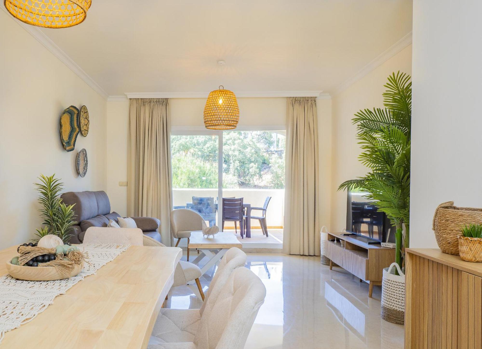 Cubo's Santa Maria Hills 2b Apartment *